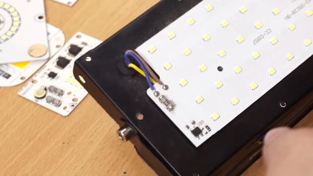 Китайские светодиодные модули на 220 вольт. Избавляемся от мерцания. смотреть онлайн