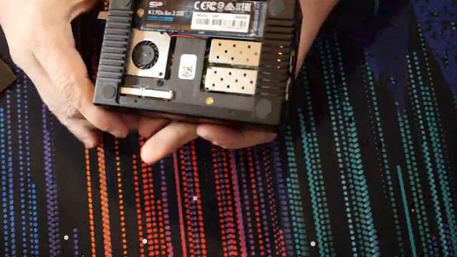 The GW-R86S-G3: A 10 Gig Server That Fits in Your Pocket! Quick Overview смотреть онлайн