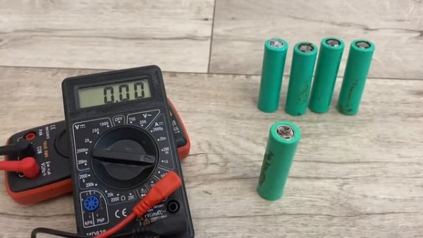 Проверяем работоспособность аккумуляторов формата 18650 не Высокотоковые