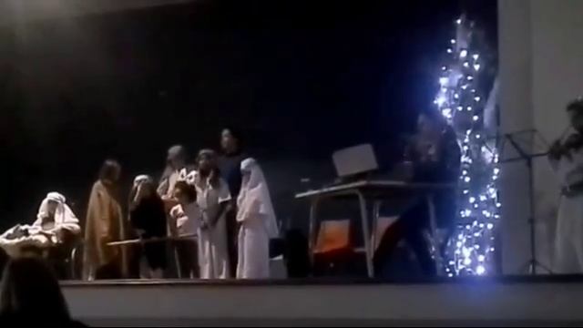 Дети поют песню на Рождество ) смотреть онлайн