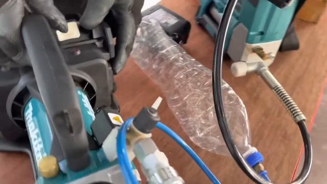 “Unbox” - Makita DVP181ZK18V Cordless Vacuum Pump смотреть онлайн