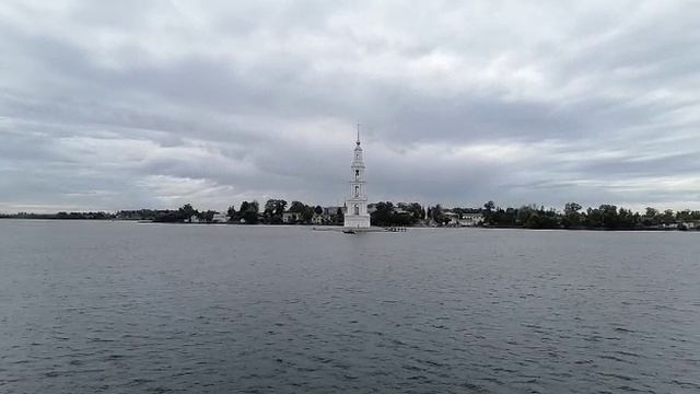 Затопленная Калязинская колокольня смотреть онлайн