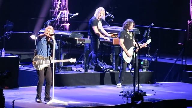 Bon Jovi - I Got the Girl - Vegas 2/25/17 смотреть онлайн