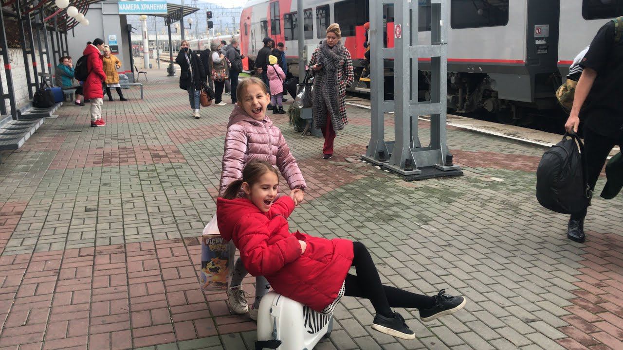 ВЛОГ Едем в Новороссийск отмечать день рождения Юляшки с семьей смотреть онлайн