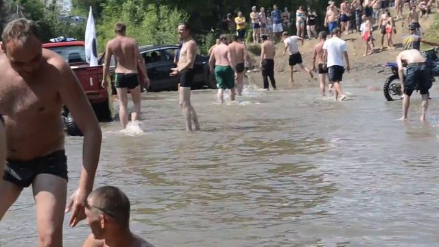 мото малый яр 2013 ...повезло хундаю смотреть онлайн