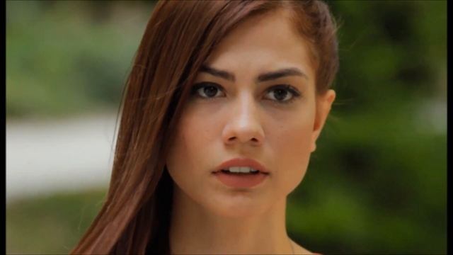Por Qué Demet Özdemir No Fue A La Boda De Su Hermana?