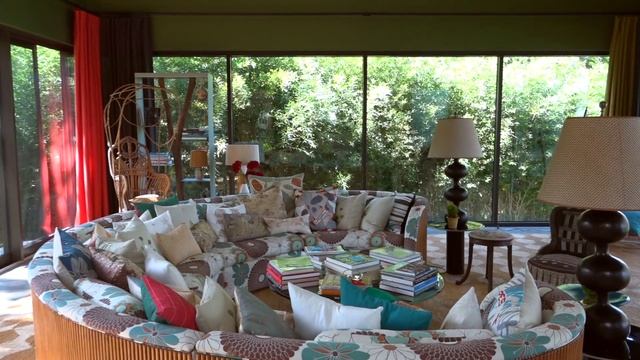 At Home in the Hamptons with Muriel Brandolini смотреть онлайн