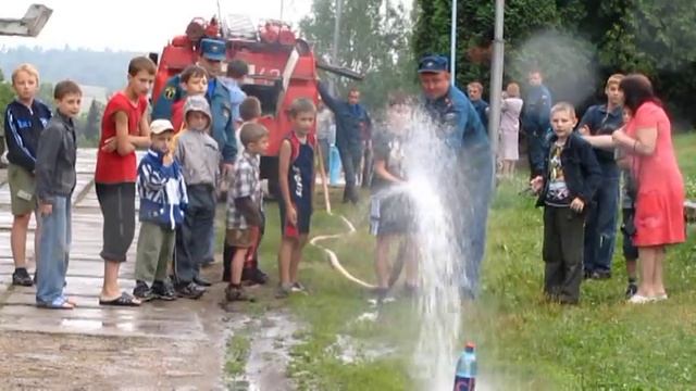 В гостях у летнего лагеря на Сокольей горе смотреть онлайн
