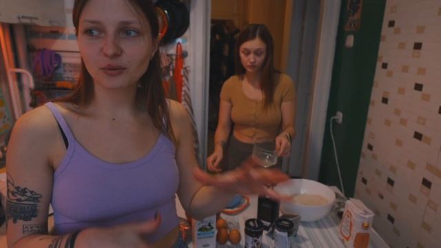 Готовим в эти дни: РОЖДЕСТВЕНСКИЙ ВЕНОК И ПИРОГ. Лера и укулеле. смотреть онлайн