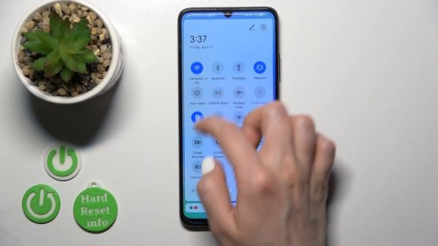 How to Turn On / Turn Off the NFC on an HONOR X7A смотреть онлайн