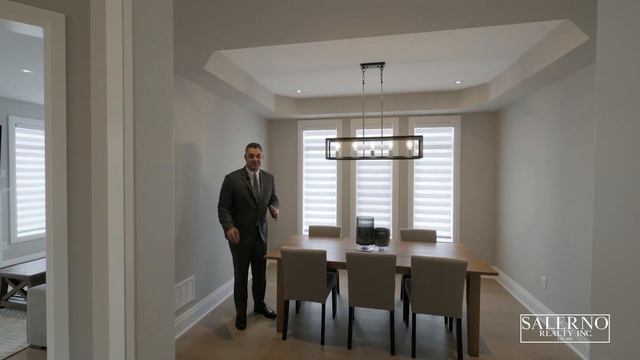 Premium Corner Lot Minutes from KLEINBURG VILLAGE! смотреть онлайн