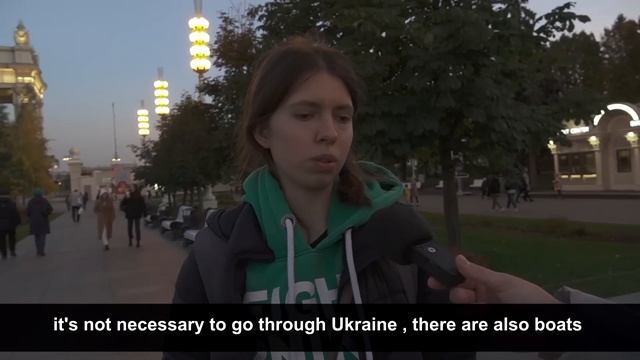 Russians React on Crimean Bridge Attack // MOSCOW смотреть онлайн