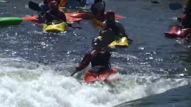 Hometown Throwdown Kayak Rodeo Competition at Scudder Falls, NJ смотреть онлайн