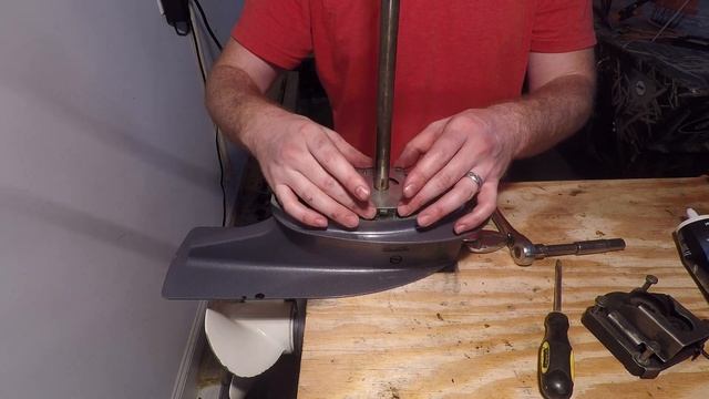 How to Change a 25 Hp Yamaha Outboard Water Pump Impeller смотреть онлайн
