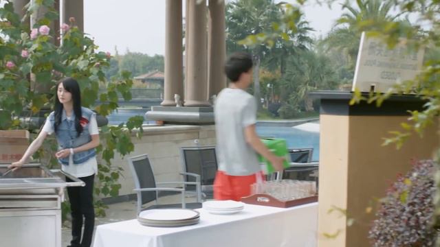 為了宣示主權，霸道總裁竟出動兄弟團大張旗鼓來學校接微微！🍑Chinese Dramas | 楊洋、鄭爽 смотреть онлайн