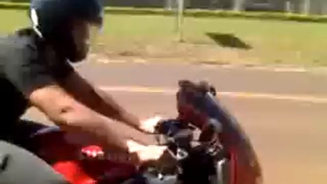 Suzuki Rf 900 - Shao chegando!!! смотреть онлайн