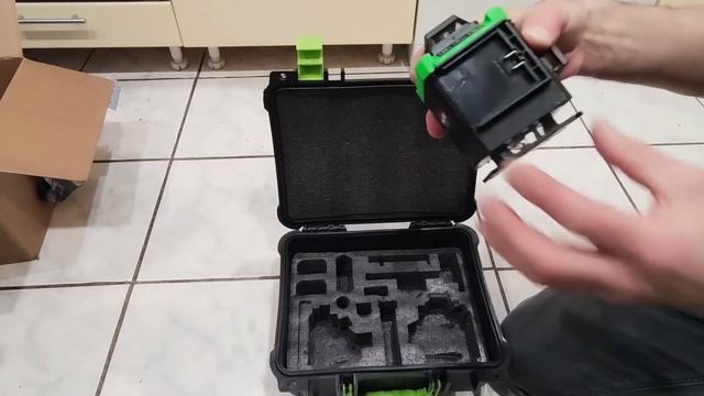 Обзор HIBIRU 4D Omnitronic. 16 лучевой зеленый лазерный уровень. Распаковка и мнение. смотреть онлайн