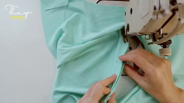 How To Sew Stretchy Round Neckline T Shirt | Finished Neckband Perfectly смотреть онлайн