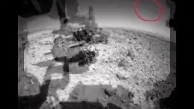 Марсоход Curiosity запечатлел взлет НЛО с поверхности Красной планеты смотреть онлайн