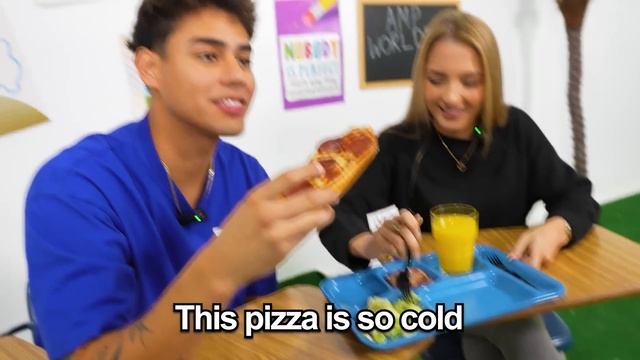 Eating 100 Year's Of School Lunch! смотреть онлайн