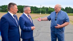 Лукашенко прямо в поле решил кадровый вопрос в Гомельской области