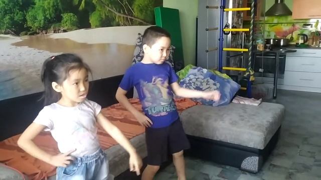 Онлайн урок физкультуры, разминка, 22.04.2020 смотреть онлайн