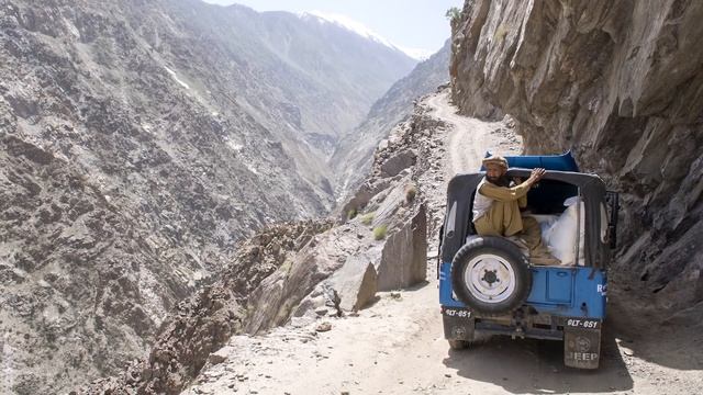 10 ДОРОГ, ПО КОТОРЫМ ВЫ НИКОГДА НЕ ЗАХОТИТЕ ПРОЕХАТЬ смотреть онлайн