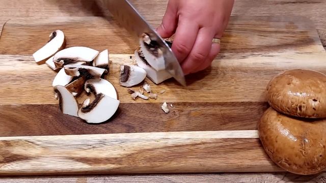 Soțul meu îmi cere să gătesc această cină de 3 ori pe săptămână! Rețetă delicioasă de piept de pui! смотреть онлайн