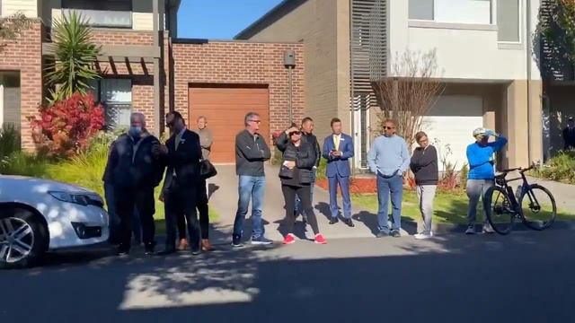 Live auction @ 36 Ellis Park Avenue, Mulgrave, Vic 3170 смотреть онлайн