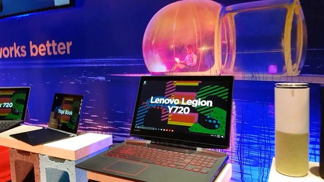 Quick look at Lenovo products at CES 2017 смотреть онлайн