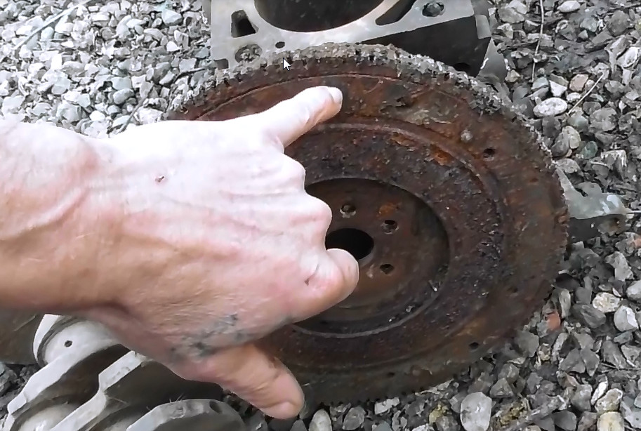 Как Правильно Поставить Маховик на Коленвал Двигателя Машины смотреть онлайн