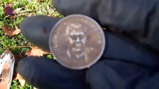The old city park turned up more silvers ! смотреть онлайн