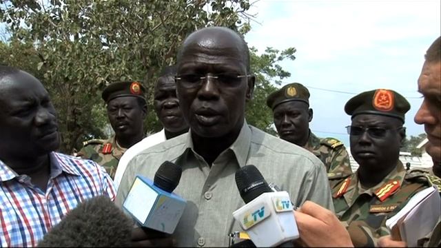 South Sudan's Malakal residents flee fighting смотреть онлайн