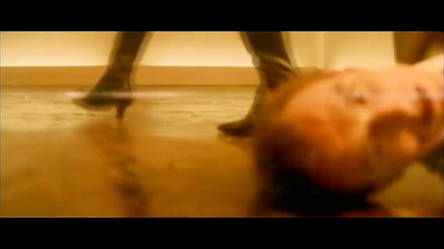 Garbage - The World is not Enough смотреть онлайн