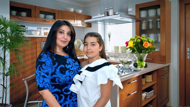 С ДНЁМ РОЖДЕНИЯ ЭЛИНА 11ЛЕТ .