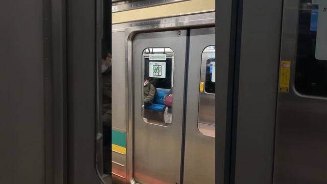 18.03.2023 года.Мини-видео.Электричка серии 205 на станции Щитте. смотреть онлайн