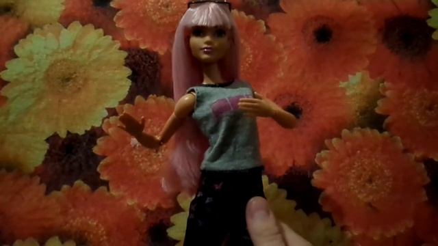 Обзор на куклу Барби Пухляшку с розовыми волосами и как я поменяла ей тело смотреть онлайн