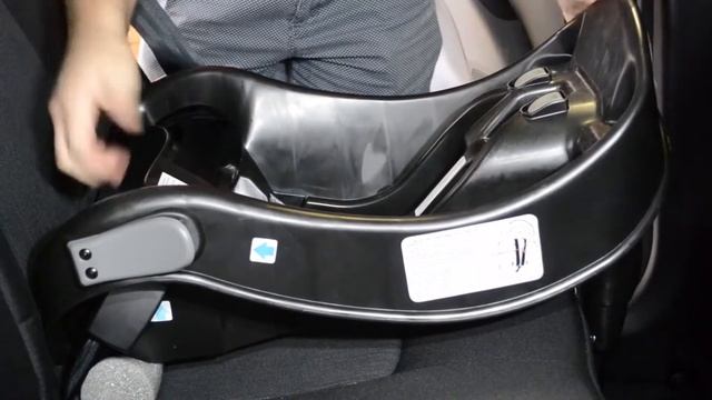 Автокресло с базой Graco Trilogic от v-prokate.by смотреть онлайн