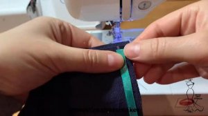 Как шить трикотаж без оверлока зигзагом (укрепляем плечи лентой)