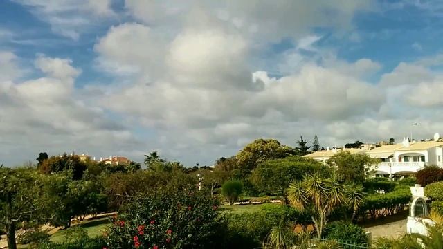 Praia da Luz cloud time lapse смотреть онлайн