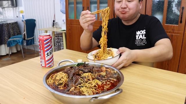 3斤毛肚，阿强自制“麻辣冒菜”，满满一大盆，麻辣过瘾，一口下去浑身冒汗！｜Mukbang【cram阿强】