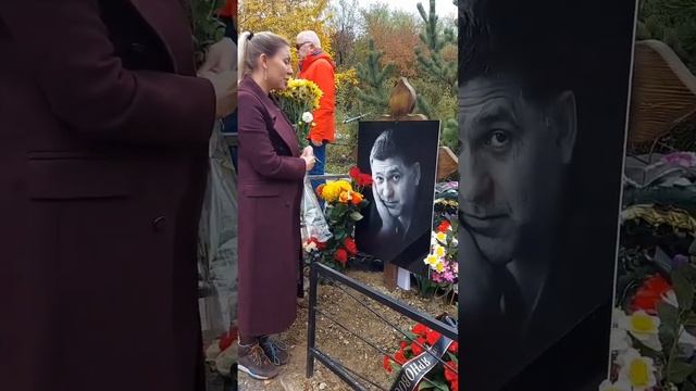 Актер Сергей Пускепалис, могила, похоронен в Железноводске смотреть онлайн