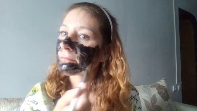 Очищающая маска-пленка с углем. смотреть онлайн