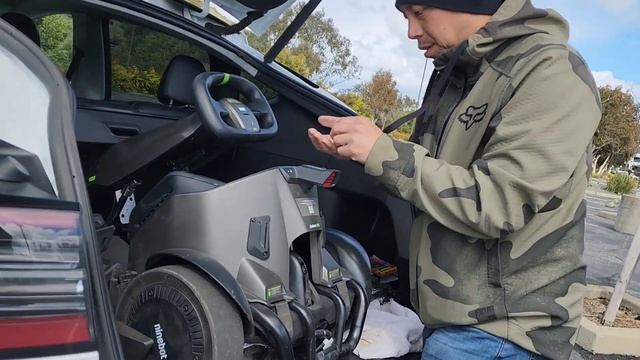How to transport Segway Ninebot GoKart and load into your car by yourself смотреть онлайн