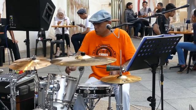 Panasonic FZ300 video sample смотреть онлайн