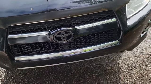 How to Remove Install Emblem Logo on Toyota Rav4 смотреть онлайн