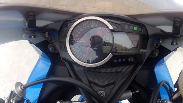 2011 Suzuki GSXR 600 - S-DMS Suzuki-Drive Mode Selector смотреть онлайн