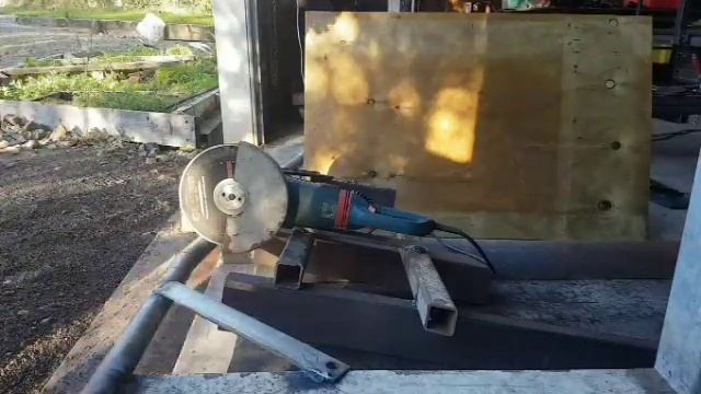 Bosch kickback stop on 2400W 230mm смотреть онлайн