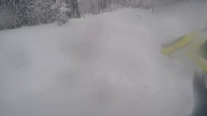 Arctic cat m8000 в глубоком снегу