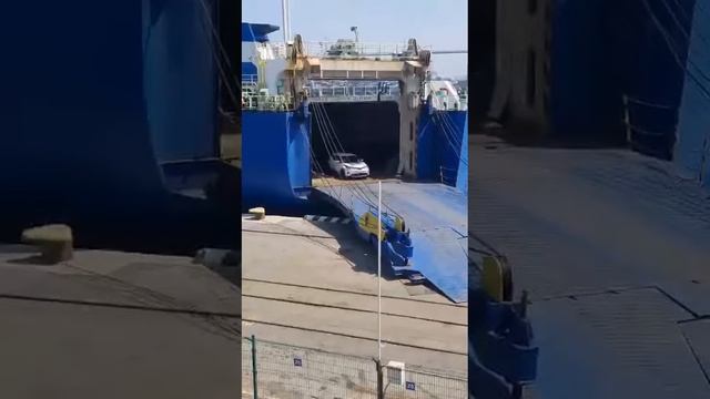 Выгрузка автомобилей из Японии в порту Владивостока. смотреть онлайн